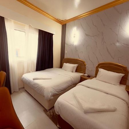 Galaxy Star Hotel 두바이 외부 사진