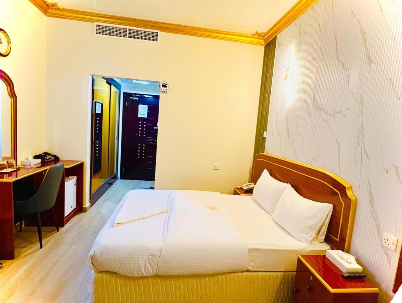 Galaxy Star Hotel 두바이 외부 사진