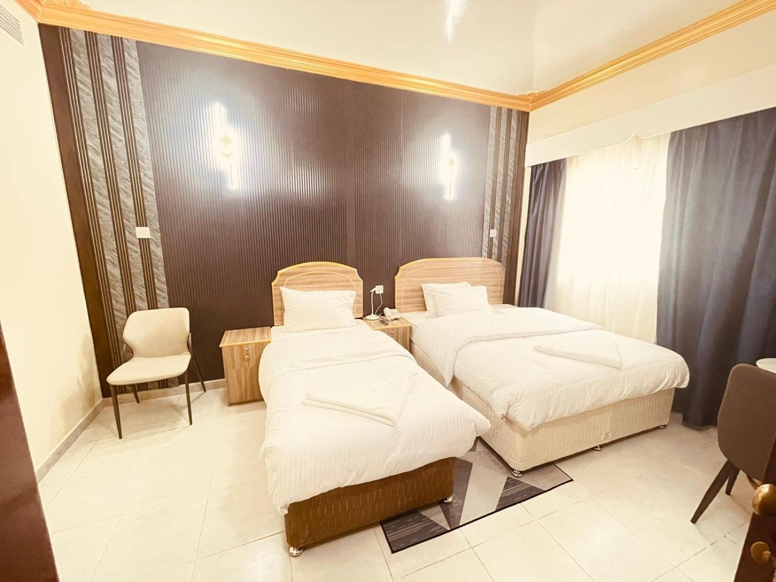 Galaxy Star Hotel 두바이 외부 사진