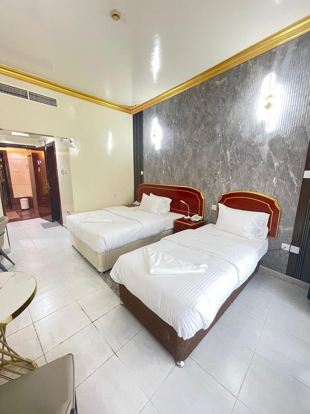 Galaxy Star Hotel 두바이 외부 사진
